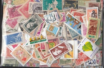 300 Verschillende Braziliaanse Postzegels - Voor Verzamelaars