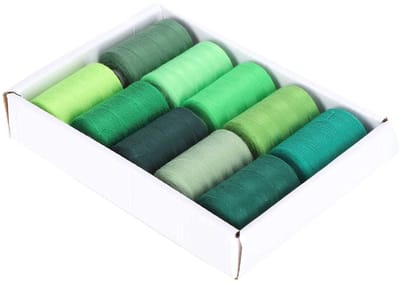 MTTproducts- Naaigaren Set 10 Rollen - Groene Naaigaren - Hoogwaardig Polyester - Doe-het-zelf - Naaien - Opbergdoos voor Gemakkelijke Toegang - Garenset