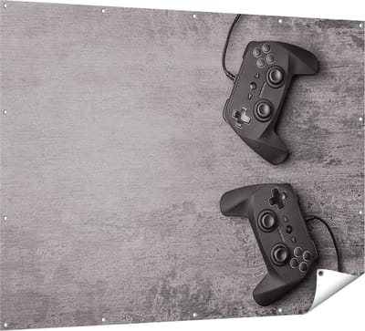 Gards Tuinposter Twee Game Controllers op Tafel - Gaming - 160x120 cm - Tuindoek - Tuindecoratie - Wanddecoratie buiten - Tuinschilderij