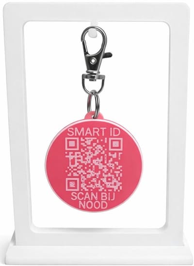 Smart ID Nederland Smart ID Tag - QR Noodtag met Noodcontact - 50 mm - Strawberry Pink