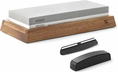 KAAMUT® Professionele Dubbelzijdige Slijpsteen van Hoogwaardige Witte Korund - Wetsteen - 3000/8000 - Incl. Corrector - Massief Houten Houder - Luxe Gift Box