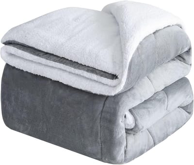 Fleece Sherpa Plaid 150 x 200 cm - Warme en Zachte Deken voor Bed, Bank en Reizen - Grijs