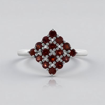 Cavill - Luxe Zilveren Damesring - 925 Sterling Zilver met Platina - 16 Mozambique Granaat 1,35 Ct - Modern Vierkant Design