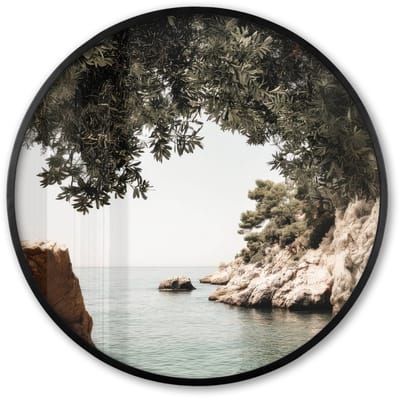 Poster in lijst Rond - Fotolijst 60x60 cm - Posters - Rotsen - Zee - Boom - Groen - Ronde posterlijst zwart - Decoratie - Wanddecoratie woonkamer - Muurdecoratie slaapkamer