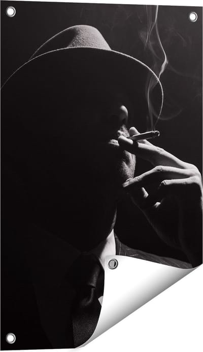 Gards Tuinposter Man met Hoed Rookt een Sigaar - 40x60 cm - Tuindoek - Tuindecoratie - Wanddecoratie buiten - Tuinschilderij