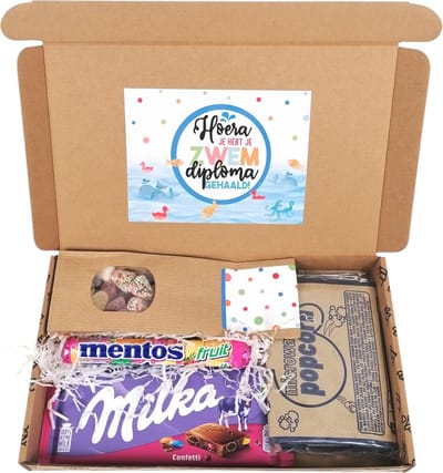 Zwemdiploma brievenbus cadeau - Hoera je hebt je zwemdiploma gehaald - chocolade - popcorn - snoep - cadeau