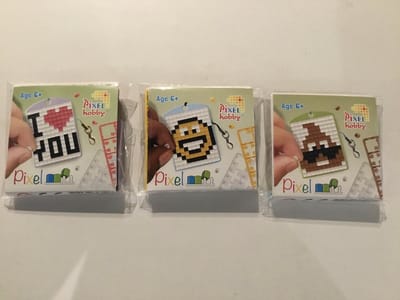 SET 3 PIXELHOBBY MEDAILLONS I LOVE YOU-SMILE-DROL