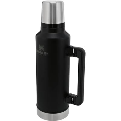 Stanley Classic Legendary Thermosfles 1.9L - Houdt 45 Uur Warm, 2 Dagen Koud - Lekvrij - Vaatwasserbestendig - BPA-Vrij - Voor Koffie, Thee en Meer - Roestvrijstalen Thermoskan - Matte Black