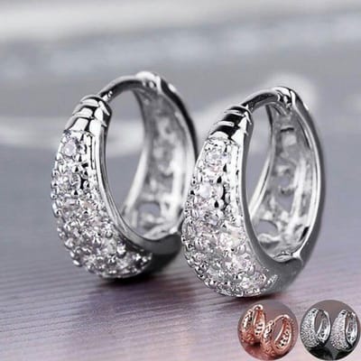 Huitan Dames Hoepel Oorbellen met CZ Steen Verfijnde Cirkel Oorbellen Temperament Elegante Dames Accessoires Bruiloft Trendy Sieraden white
