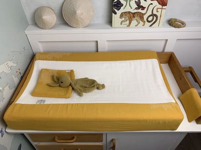 Oker en Mos - Aankleedkussenhoes baby okergeel - 70x45cm