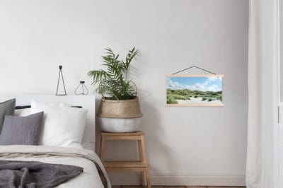 Posterhanger incl. Poster 60x30 cm - Schoolplaat - Strand - Duin - Gras - Textielposter - Blanke latten