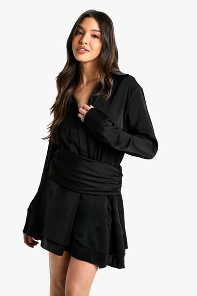 boohoo Dames Satijn-overhemdjurk met ruchering | Black | Maat: 6