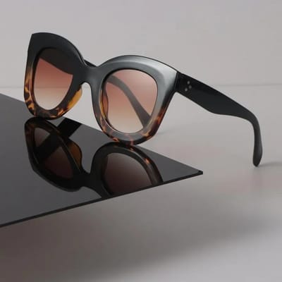 Hoge Kwaliteit Luxe Zonnebril Dames Heren Cat Eye Designer Groot Frame Zwarte Zonnebril Trendy Brillen Unisex Sexy Cool Other