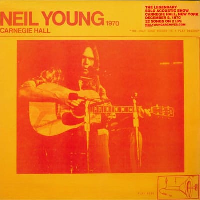 LP Plaat NEIL YOUNG Carnegie Hall 1970 093624885153 Shakey Pictures 2021 Europa Rock orange