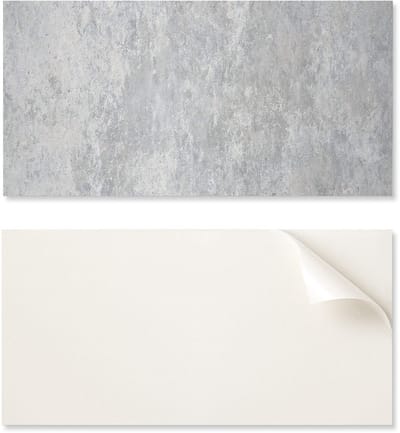 Zelfklevend vinylpaneel met print, 100x50 cm, met natuursteenstructuur.