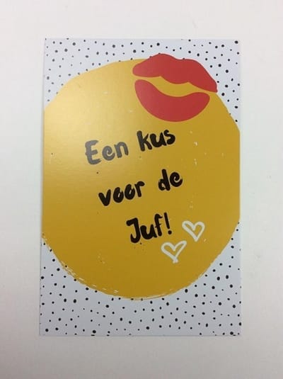 Postkaart cm Kus voor de Juf