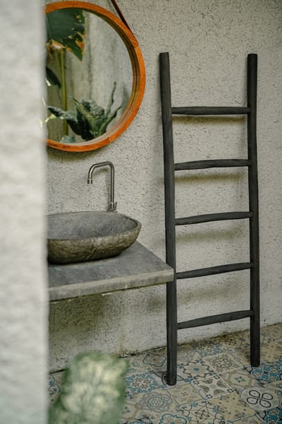 Teakea - Teakhouten Ladder Zwart Gecoat 50x5x150 cm - Decoratieve Handdoekladder met 5 Stijlen