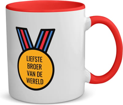 Akyol - liefste broer van de wereld koffiemok - theemok - rood - Broer - de liefste broer - verjaardagscadeau - verjaardag - cadeau - cadeautje voor broer - broer artikelen - kado - geschenk - gift - 350 ML inhoud