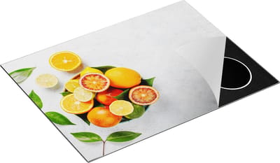 Chefcare Inductie Beschermer Citrusvruchten op Witte Marmer - Fruit - 70x50 cm - Afdekplaat Inductie - Kookplaat Beschermer - Inductie Mat