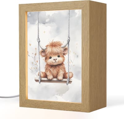 Nachtlampje 15x20 cm - Kinder lampje - Schotse hooglander - Dier - Kinderen - Tafellamp kinderkamer - Slaapkamer lamp - Bedlamp kinderen - Kinderlampje stopcontact - Wandlamp babykamer - Nachtlampjes