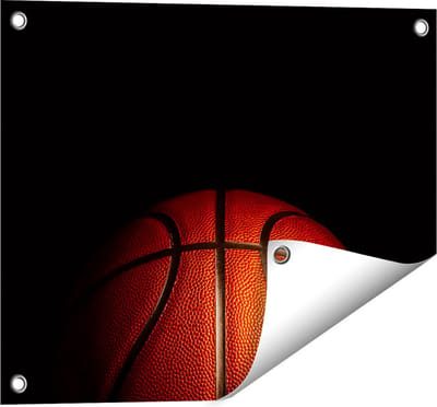 Gards Tuinposter Basketbal op een Zwarte Achtergrond - 50x40 cm - Tuindoek - Tuindecoratie - Wanddecoratie buiten - Tuinschilderij