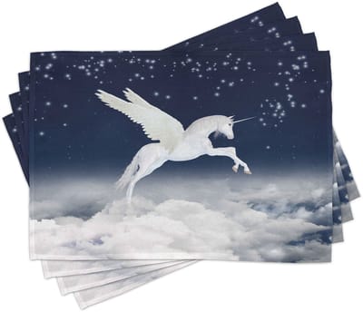 ABAKUHAUS Fantasie-onderzetters: een legendarische eenhoorn die boven wolken zweeft – nieuwheids- en zuiverheidsiconen, afbeelding van een magisch wezen, digitaalprint op wasbare stof, tafeldecoratie keuken, Wit/Blauw