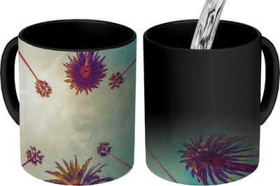 Magische Mok - Foto op Warmte Mokken - Koffiemok - Palmboom - Lucht - Bomen - Zomer - Tropisch - Magic Mok - Beker - 350 ML - Theemok