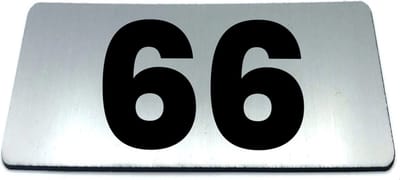 Nummerplaatje 66 - 80 x 50 x 1,6 mm - RVS-look geborsteld - Incl. 3M-tape | Nummerbordje - Deur en kamernummer - brievenbusnummers - Gratis verzending - 5 jaar garantie | Gratis Verzending