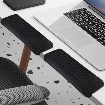 Ergonomisch L-vormig polsondersteuningskussen van traagschuim, non-slip onderkant voor comfortabel typen, gamen en thuiswerken (30x10cm)