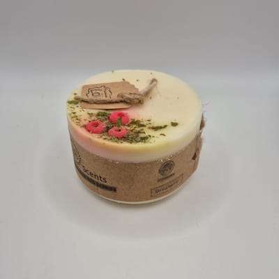 Geurkaars Beauty Scents - Aardbei - Luxe geurkaars - Sojawas - geurkaarsen geschenkset - geurkaarsen rituals - Geurstokjes - Trendy
