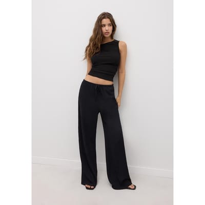 Stradivarius Rechte broek met kreukeffect  Zwart XS
