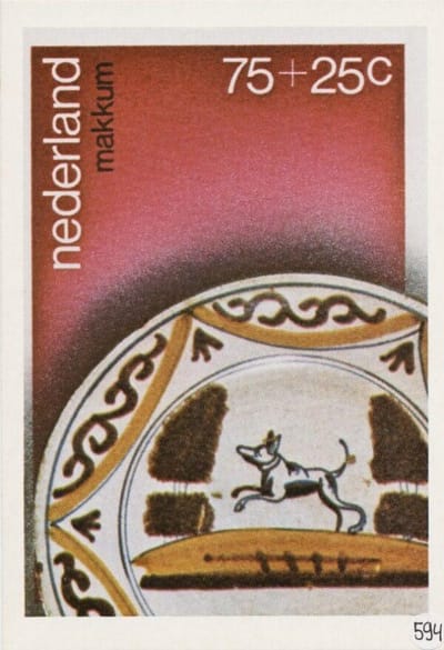 Briefkaart met afbeelding Fragment van een schotel van Makkumer aardewerk postzegel