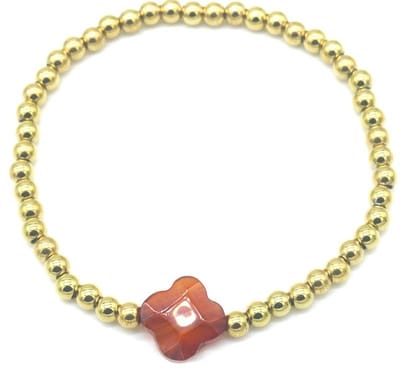 Kralenarmband - kralen - armband - elastiek - multicolor - goudkleurig - rood - geluk - klavertje vier - hip - trendy - tijdloos - geschenk - cadeau - feest - feestdagen - verjaardag - dames - vrouwen - unisex