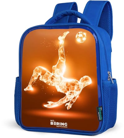 NoBoringSuitcases.com® - Rugzak blauw - Schooltas jongens - Oranje lichtvoetballer in zweefmoment - Kinder rugtas jongen - Boekentas kind - Kinderrugzak voor school - Schoolrugzak