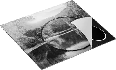 Chefcare Inductie Beschermer Rakotz Brug in Duitsland in de Herfst - Zwart Wit - 60x50 cm - Afdekplaat Inductie - Kookplaat Beschermer - Inductie Mat