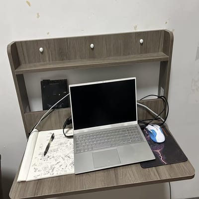 Drijvend Bureau - Wandbureau Opvouwbaar - Ruimtebesparend Werken - Oprolbare Tafel - 60x46cm - Antiek Eiken