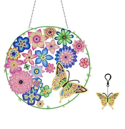 Raamhanger - 18 - Bloemen en vlinders - Diamond painting - compleet pakket - Diamond painting by Wietske
