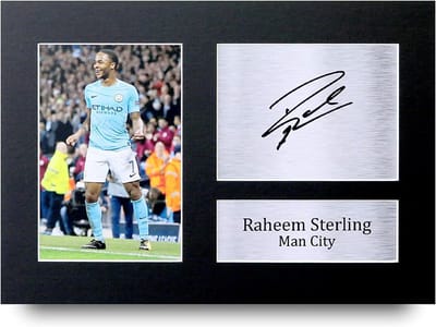 Gesigneerde Foto - Fan Artikel - Cadeau Idee - Geprint Replica - A4 Formaat - Zwart