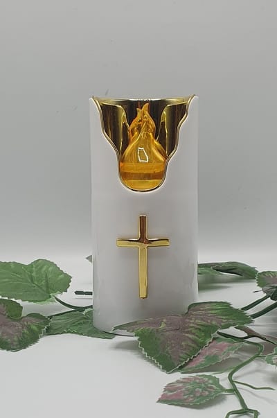 Led kaars - C707 - Wit - Goud - Kruis - Warm wit (Geel) - 1200 branduren - Inclusief batterij - Flikkerend led - Grafkaars - Graflicht
