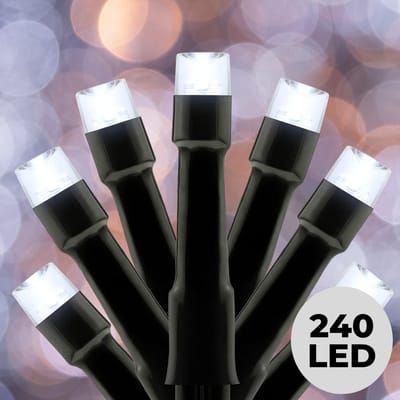 Lomera Kerstboomverlichting - Kerstverlichting - Kerstlampjes Buiten - LED Lichtsnoer - 240 LED Lampjes - 18 Meter Lang - Lichtfuncties - Geheugen - Timer Functie - Ip44 - Energiebesparend - Binnen en Buiten - Ijswit Licht