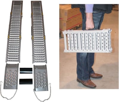 OPRIJPLANK SET OPKLAPBAAR 2 DLG - Gebruik oprijplaat max Belast 500 KG/paar - Gebruik als Mini brug Max belast 1600 Kg/Paar - Maten Ingeklapt 56,5 cm x 26 cm x 16,5 cm - L X B oprijplaat 200x25 cm - Minibrug Oprijhoogte 16 cm - Oprijbreedte 25 cm.