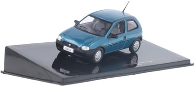 Opel Corsa B Swing 1995 Groen - Model 1/43 - Ixo Models