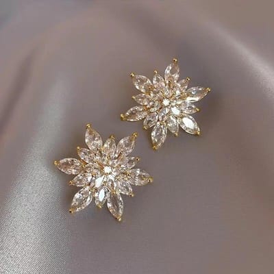 Overdreven Luxe Kristallen Bloem Stud Oorbellen Dames Temperament Elegant Fashion Design Bruiloft Sieraden Valentijn Geschenken gray