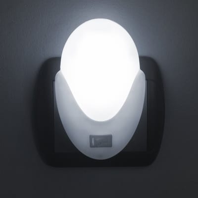 Phenom Stopcontact Stekker LED Nachtlamp Met Schakelaar - Energiezuinige Nachtverlichting - Koud Wit LED Licht - Compact Ontwerp - Langere Levensduur - Voor Slaapkamer, Gang Of Woonkamer - 230V [20252]