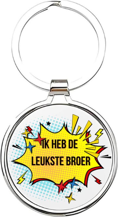 Akyol - Ik heb de leukste broer Sleutelhanger - broer - De leukste broer - Broer sleutelhanger - broers sleutelhanger - Sleutelhanger voor je broer - Familie sleutelhanger - verjaardagscadeautje - Broer cadeau - Brother - broertje - 4 x 7,5 CM