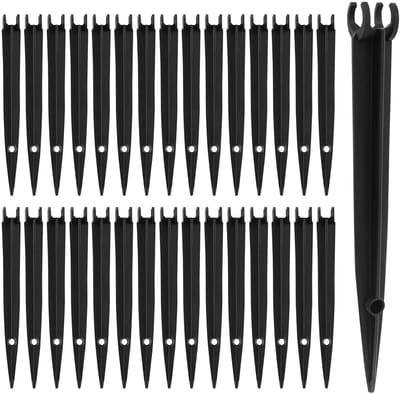 Kalolary 30 stuks druppelirrigatiehouders, zwarte slanghouders voor 1/4 inch slang, kunststof haringen voor tuin, bloembedden en planten