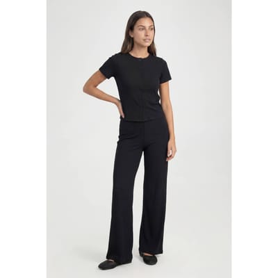 boohoo Dames Tall Geribbelde Crinkle Set Met Doorknoopbare Top Met Kapmouwen En Broek | Zwart | Maat: 36