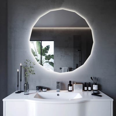 Coloray Geometrische LED Spiegel - Verlichte Wielhoek Spiegel - 60 cm x 60 cm - LED Spiegel Toilet - Moderne Wielhoekige LED Spiegel - Neutraal Licht - Regelmatige Vorm Spiegel LED - Exclusieve Vorm Spiegel LED
