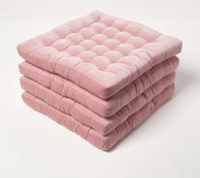 Homescapes stoelkussens – set van 4 zitkussens – fluweel – roze – 40x40 cm – met lint – voor eetkamer & buitengebruik