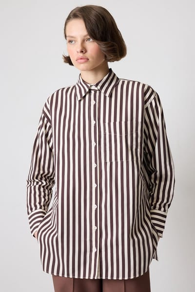 Touché Privé - Oversized blouse met brede strepen - Bruin - Dames
